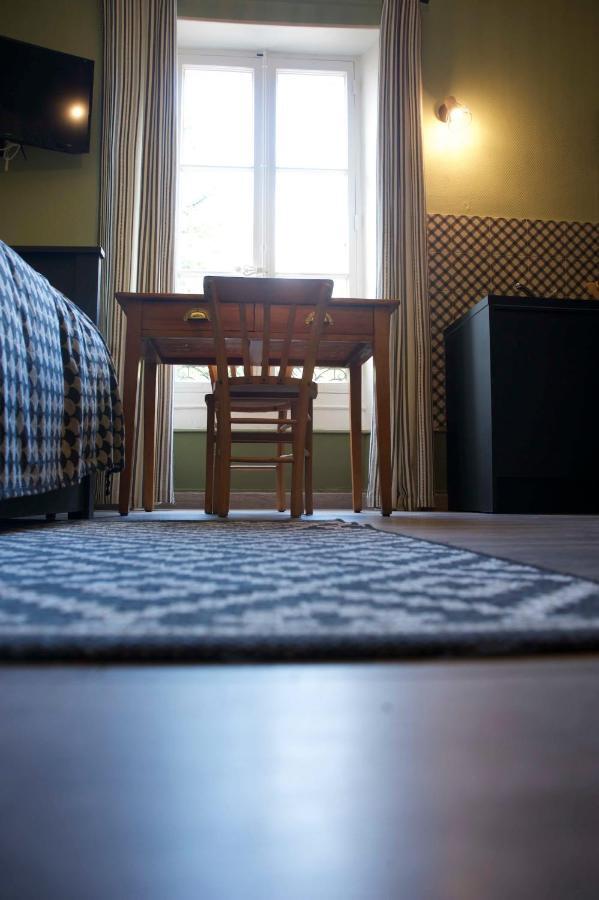 Le 110, Un Grand Studio 2 Etoiles, Pour Tout Faire A Pied 엑스레뱅 외부 사진
