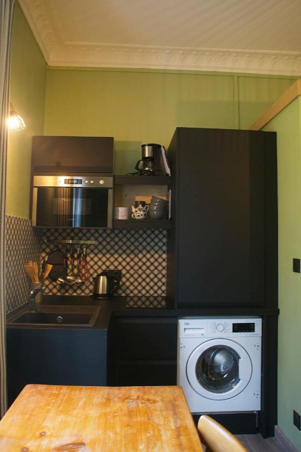 Le 110, Un Grand Studio 2 Etoiles, Pour Tout Faire A Pied 엑스레뱅 외부 사진