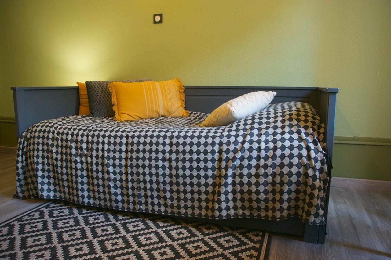 Le 110, Un Grand Studio 2 Etoiles, Pour Tout Faire A Pied 엑스레뱅 외부 사진